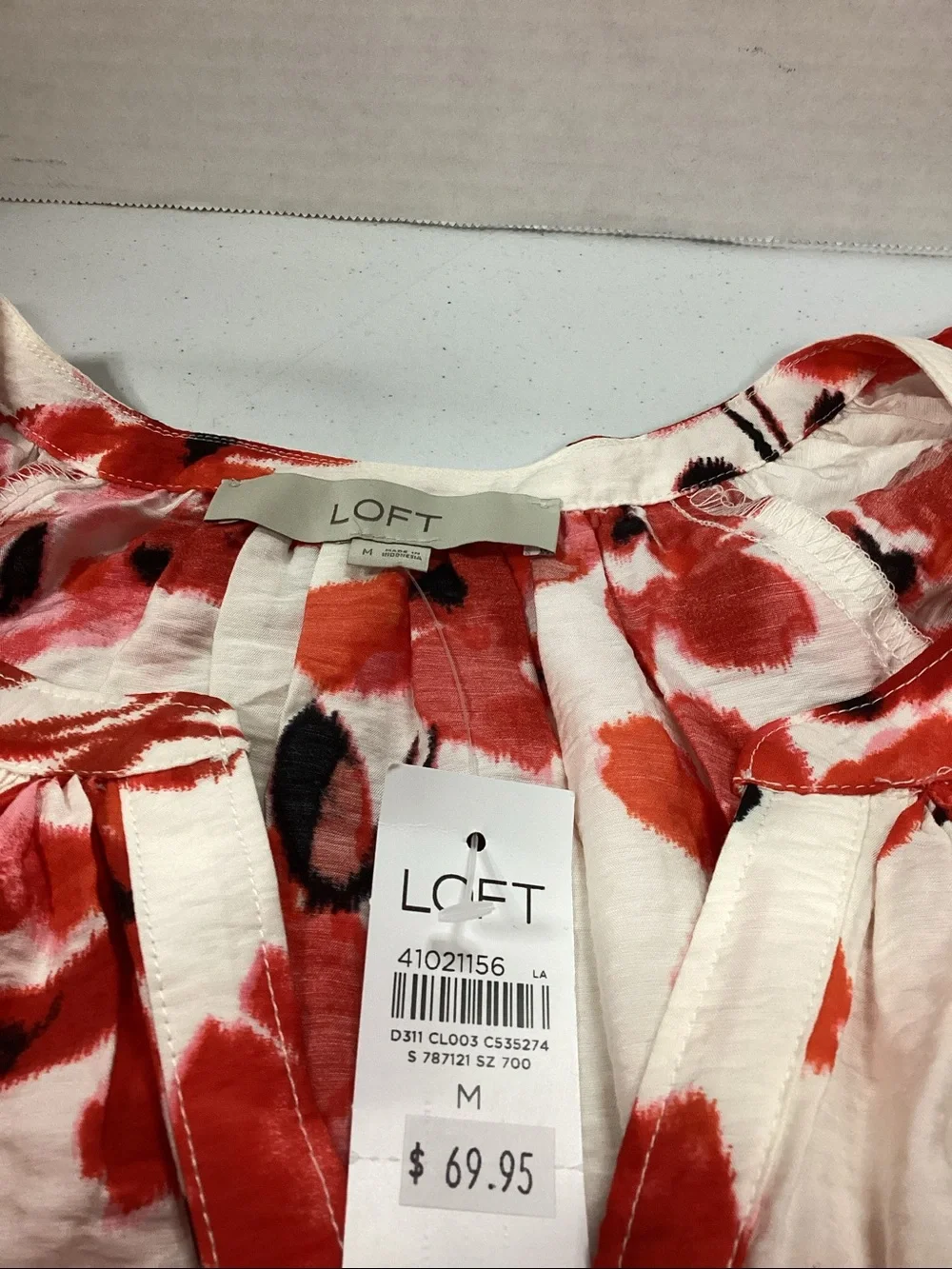 Loft floral puff sleeve top